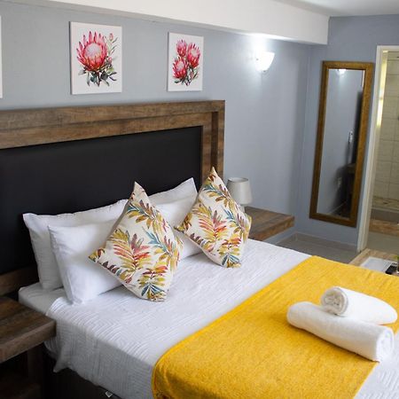 Rehoboth Ezulwini Suites Lobamba Bagian luar foto