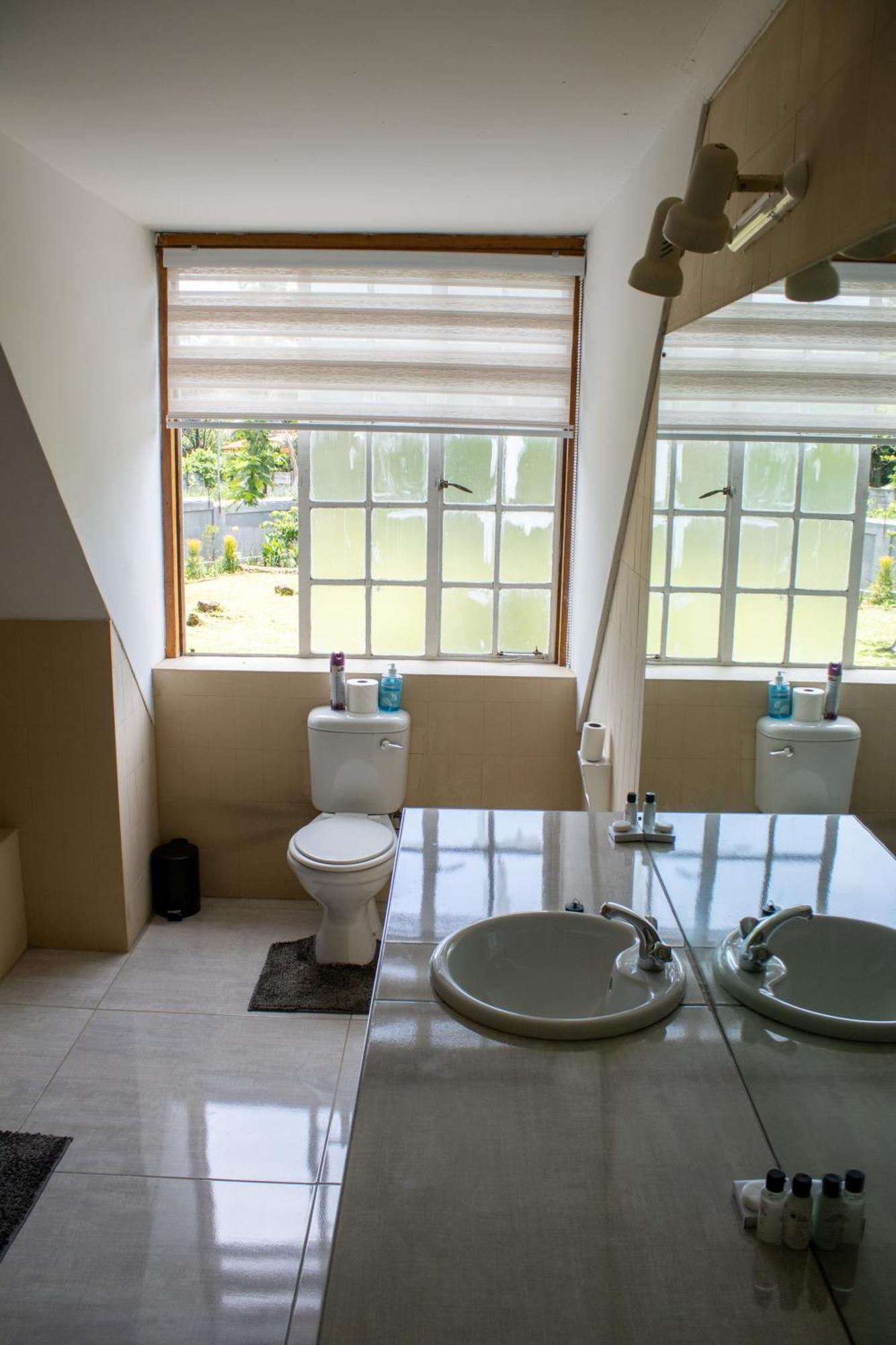 Rehoboth Ezulwini Suites Lobamba Bagian luar foto
